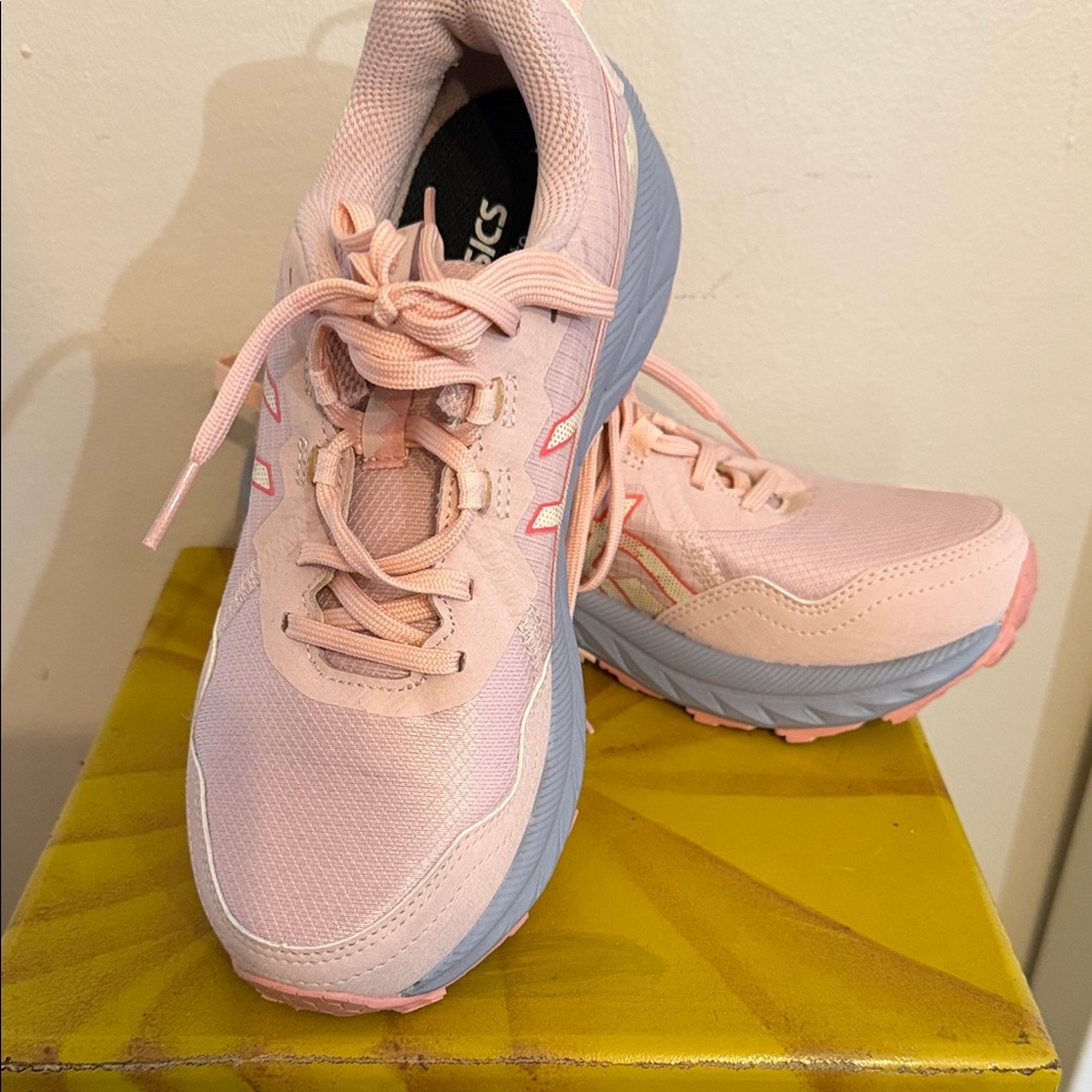 ASICS Ortholite pink & grey athletic shies